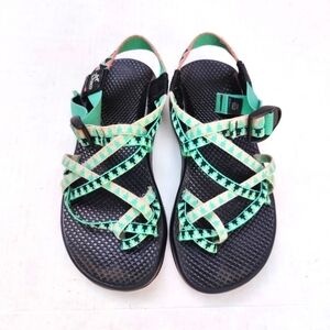 Chaco Women's Z/2 Classic Brocade Pine Sandals Size 7